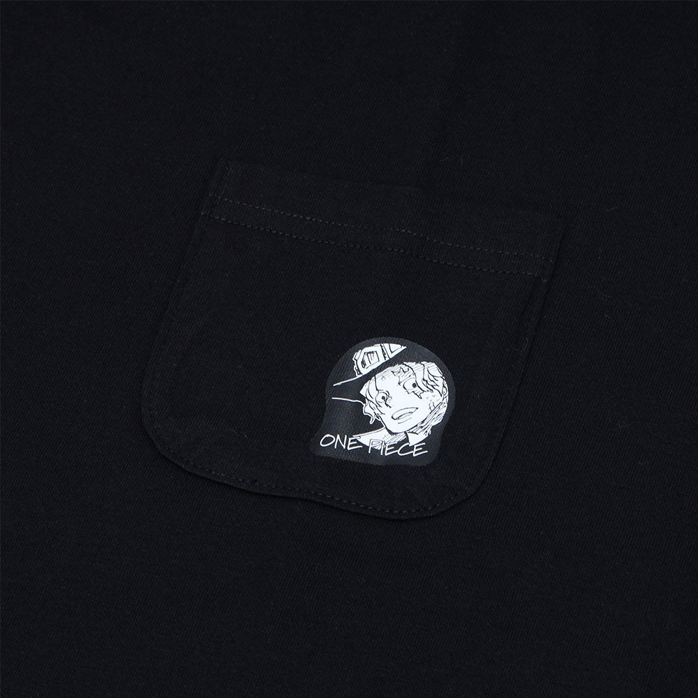 ONE PIECE』ポケット付きビッグシルエットTシャツ “HEROES” サボ